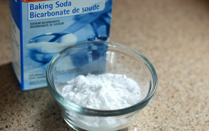 Is It Safe To Use Baking Soda On Your Hair?